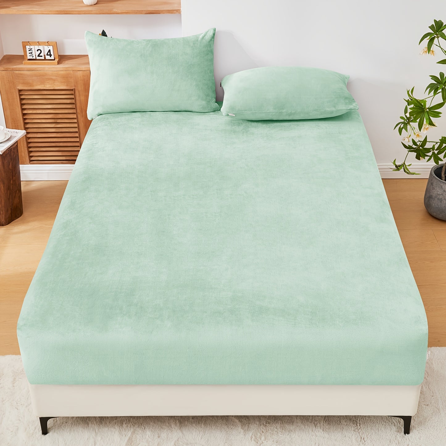 Winter Warm Fitted Sheet and Pillowcases Set - Ultra Soft, Comfy, Luxurious Bed Sheet